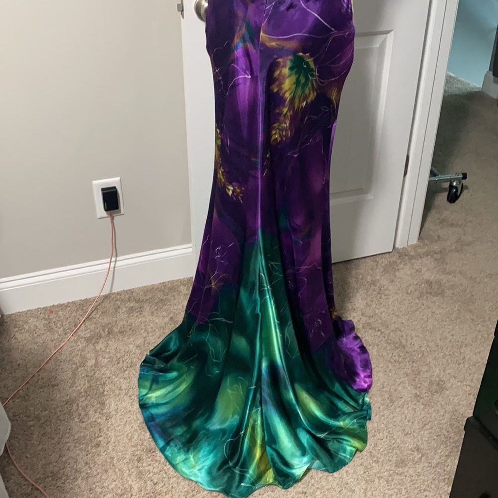 Evening Gown - Picture 3 of 11